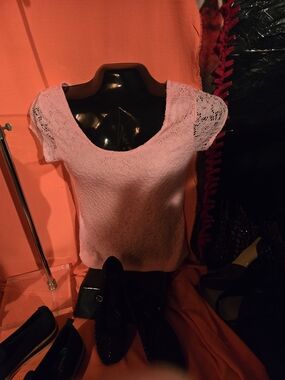 Candie's Light Pink Lace Scoop-Neck Short Sleeve Top